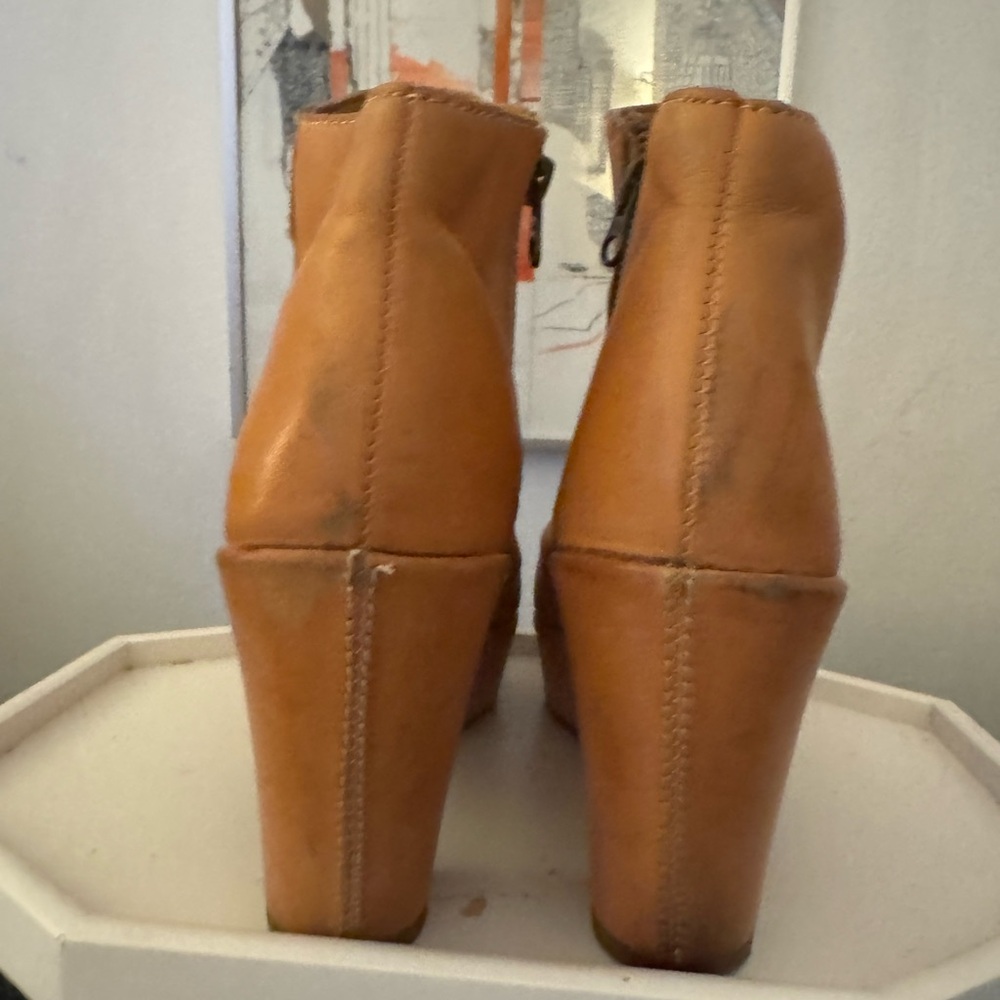 Kork-Ease Marlo platform booties in peach / natural Vachetta  leather - Picture 5 of 7